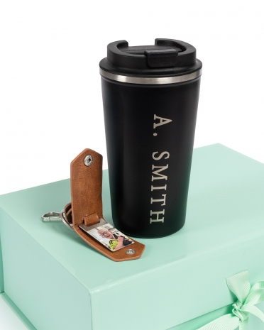 Termosmugg med gravyr och nyckelring med bild