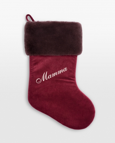 Röd julstrumpa till mamma i sammet med brun fuskpäls