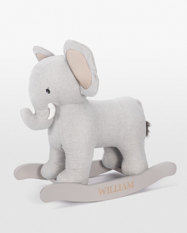 Gungdjur i form av en elefant, med barnets namn