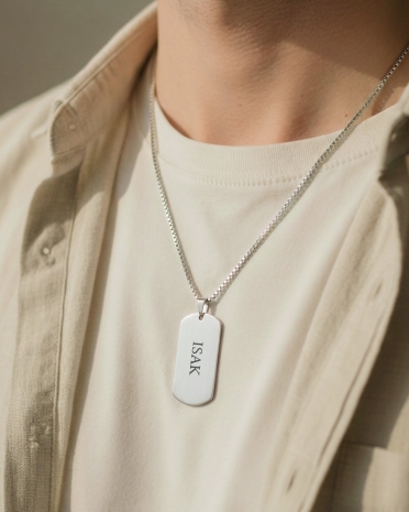 Halsband med personlig gravyr