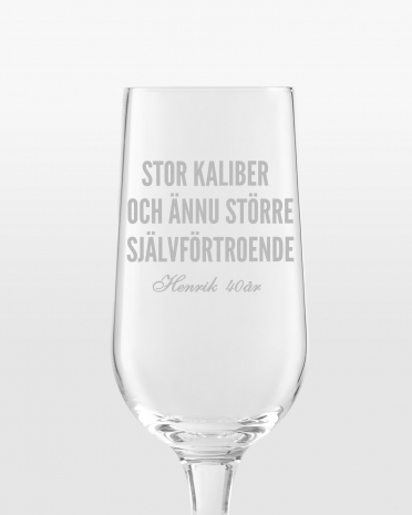 Graverat ölglas med personlig gravyr