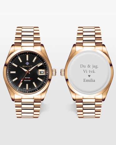 Personligt graverade klockor för honom