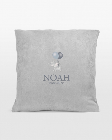 Kuddfodral med namn och födelsedatum