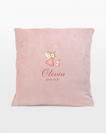 Rosa kuddfodral med namn och datum
