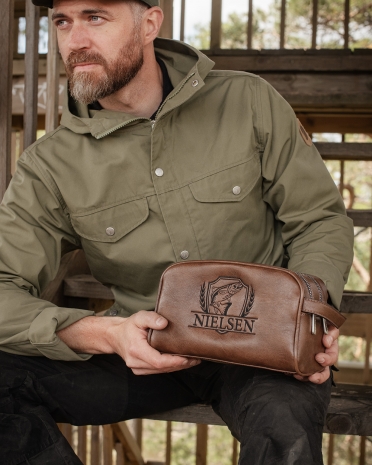 necessär med namn i jakttema