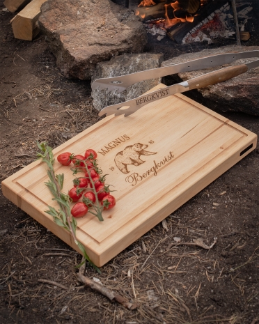 stor skärbräda med namn i jakttema