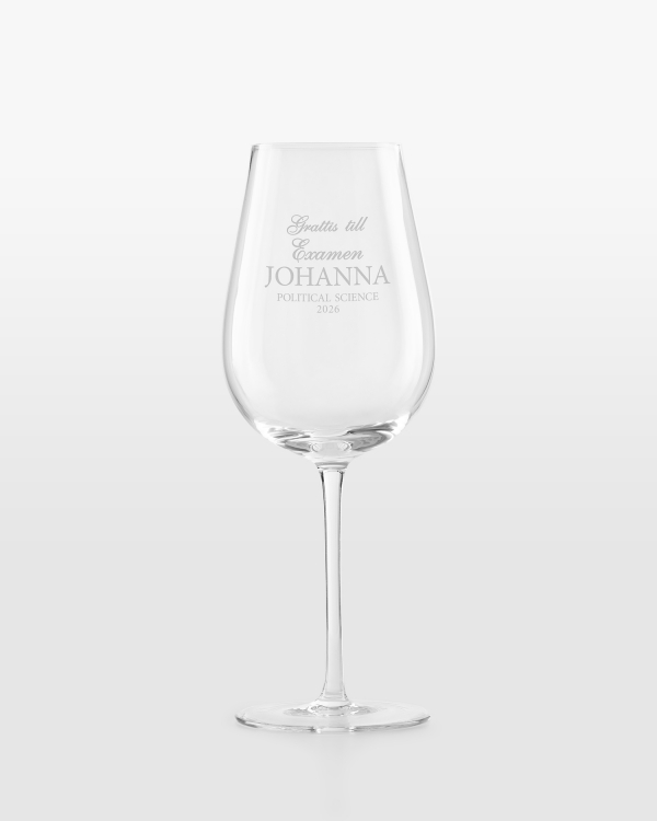 Vackert vinglas med gravyr till examen