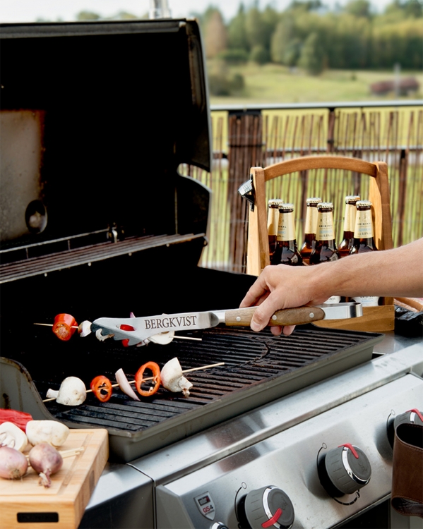 grillredskap med personlig gravyr