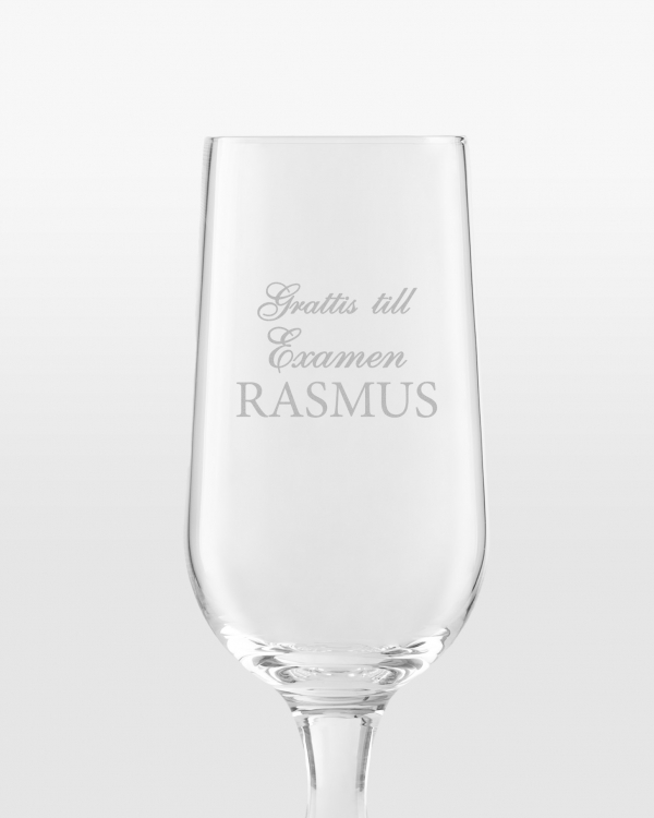 Personligt ölglas med gravyr för examen