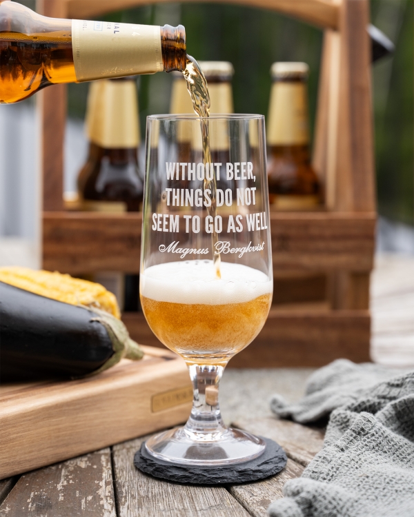 Personliga ölglas med gravyr