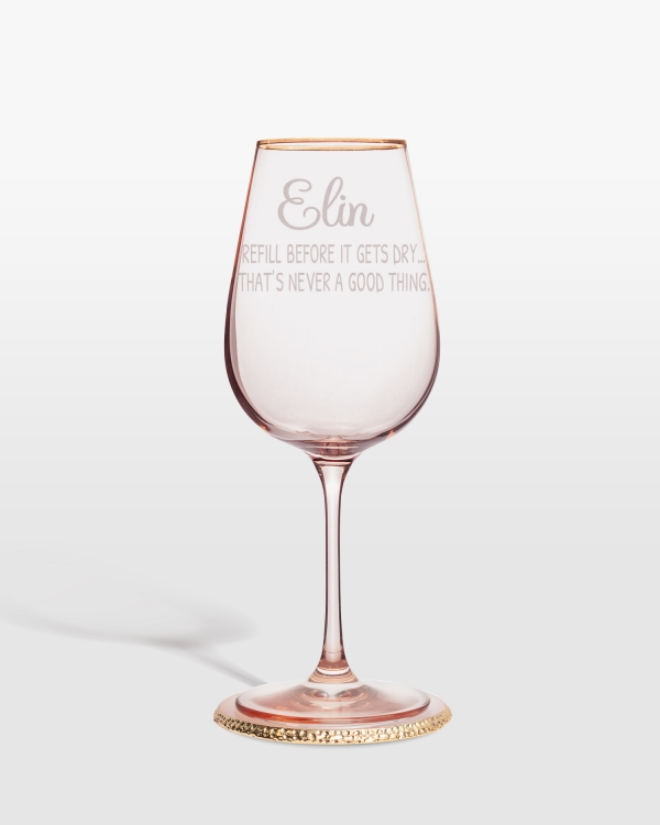 Vinglas i rosa som kommer personligt märkt