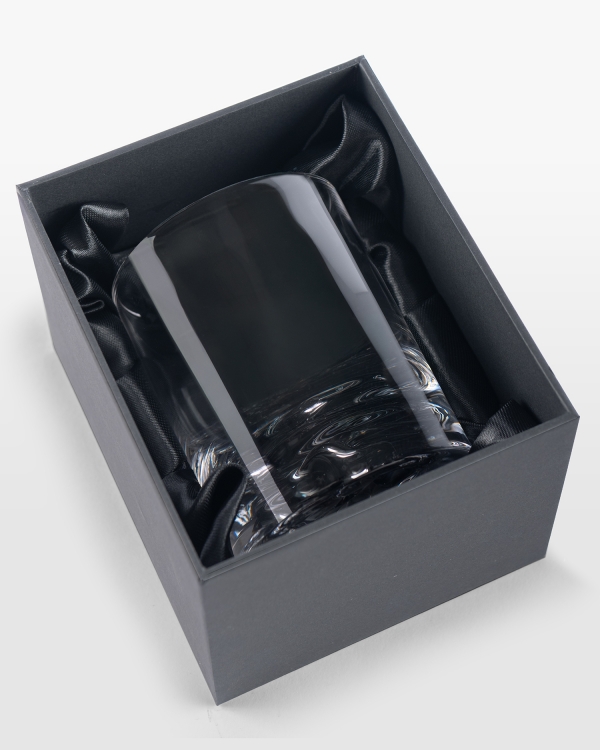 Whiskyglas i svart presentlåda