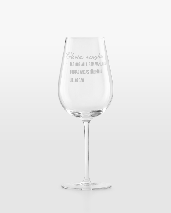 Personligt graverat vinglas för henne