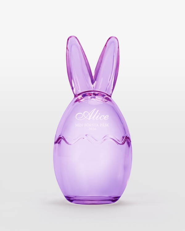 delbart påskägg i glas med namn