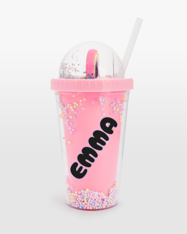 Rosa sugrörsmugg med namn och fina detaljer
