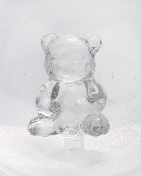 Julkula i glas med gulligt björnmotiv