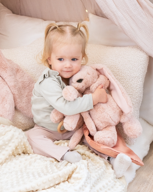 gosedjurskanin med namn broderat