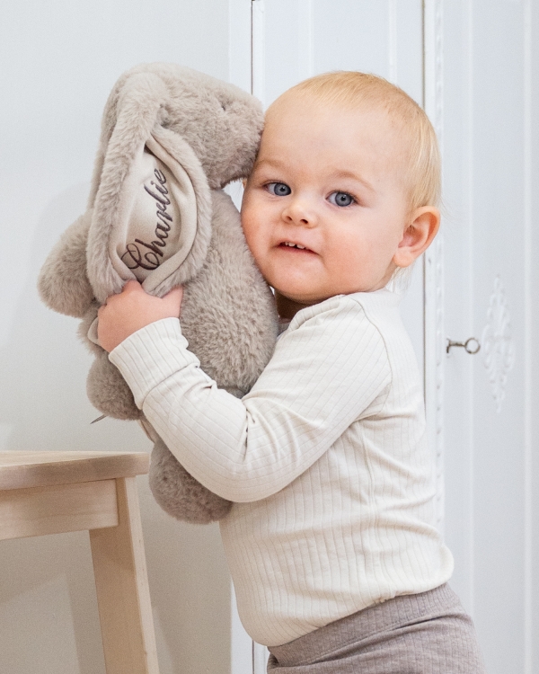 Gosig kanin med namn