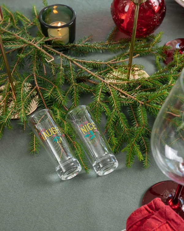 snapsglas med roligt tema