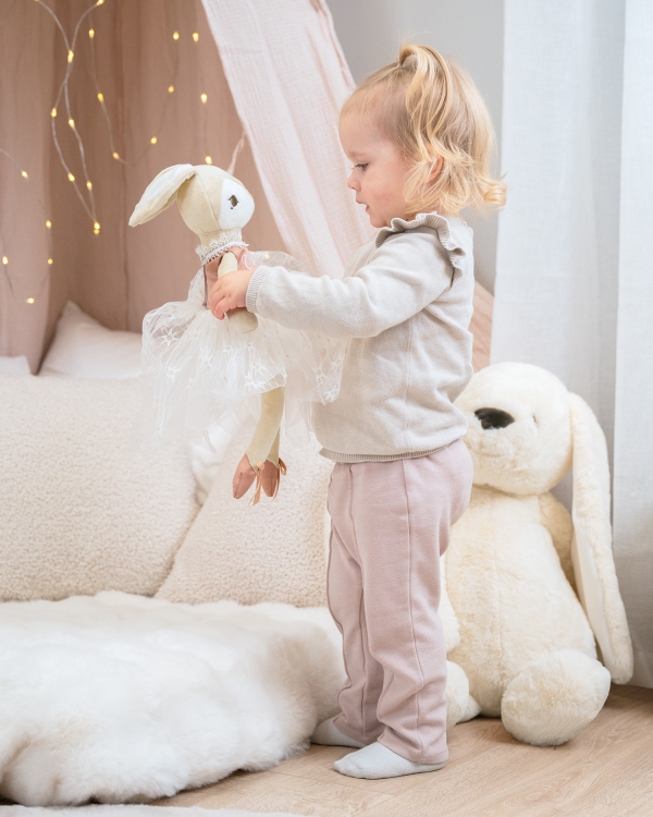 mjukisdocka med kaninmotiv med barnets namn