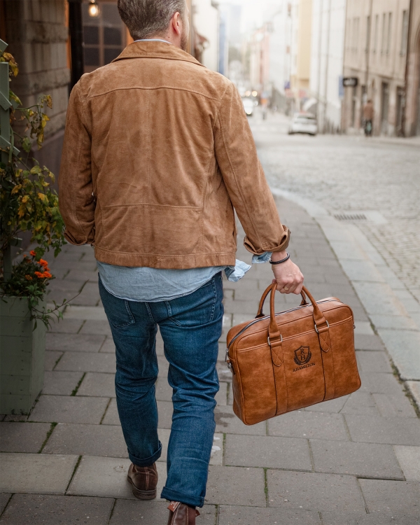Axelremsväska med namn Cognac - Lounge