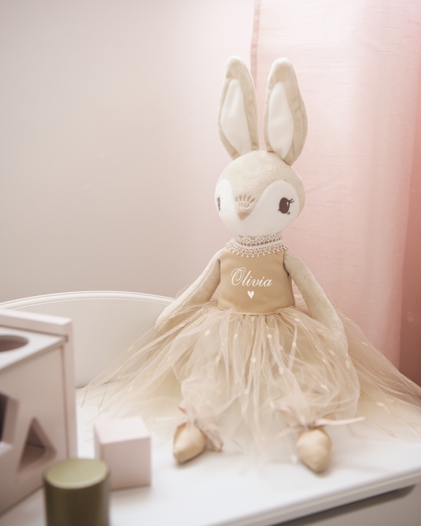 Mjukisdocka med namn Bunny - Dream