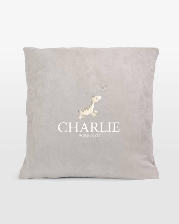 Personligt kuddfodral med födelsedatum