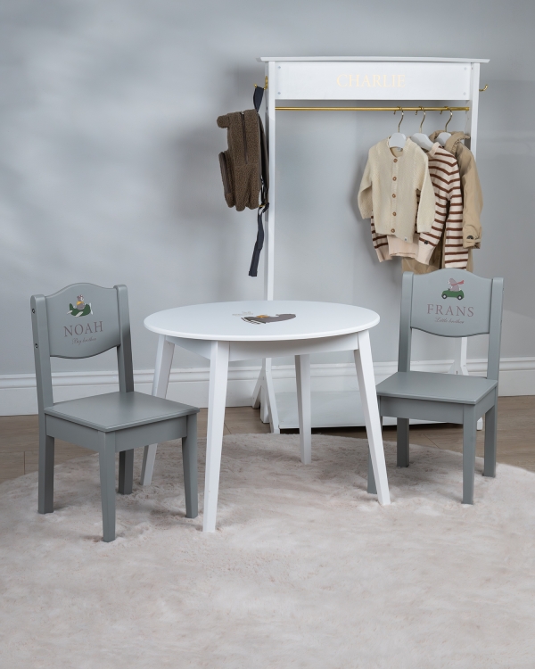 Barnbord för lekrummet