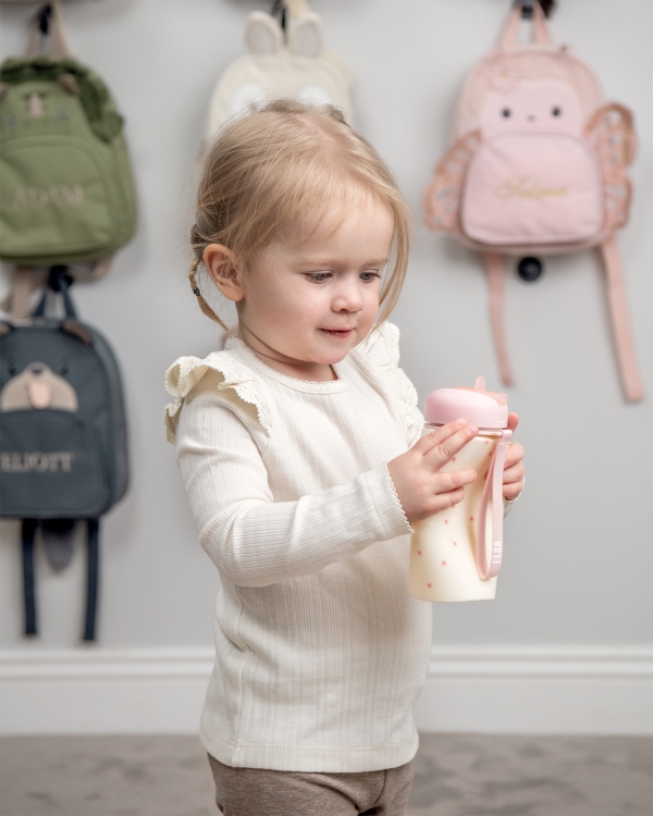 Vit vattenflaska i silikon med barnets namn