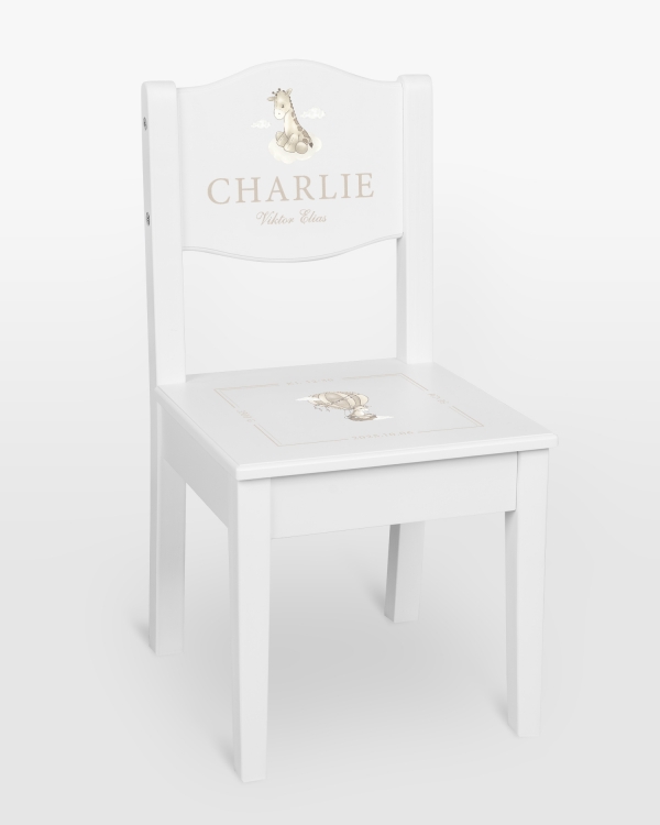 Dopstol med namn och födelseuppgifter