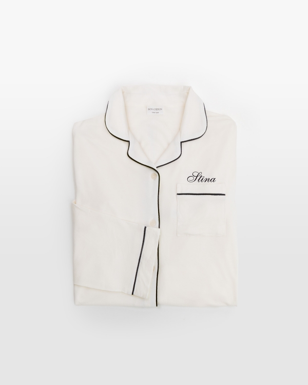 nattskjorta för barn som märks med namn