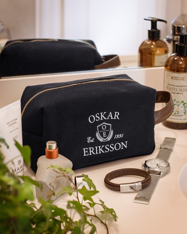 lyxig necessär med namn